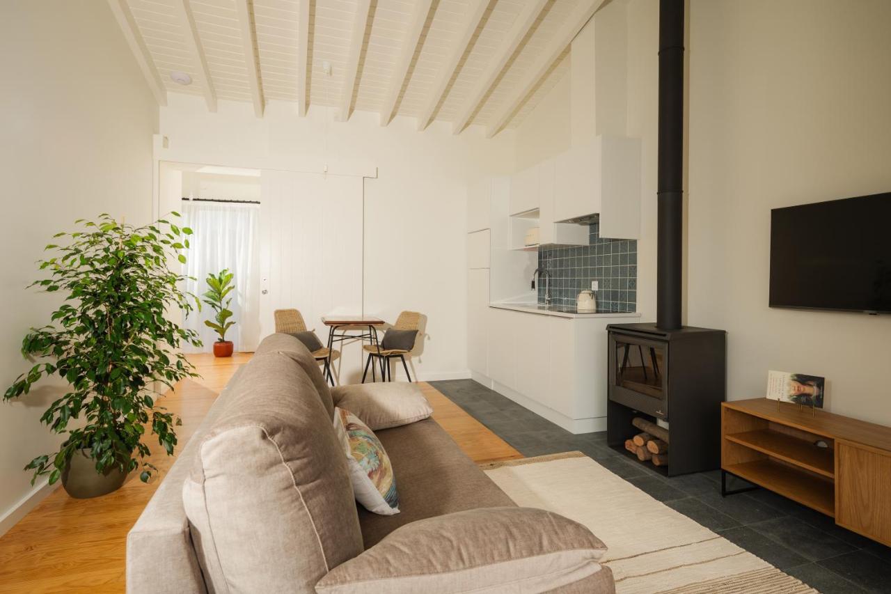 Entre Muros - Turismo Rural - Casa Com Jardim E Acesso Direto Ao Mar Ribeira Grande Eksteriør billede